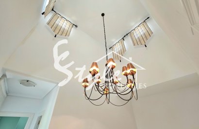 Вторичное жилье - Вилла - Кампоамор