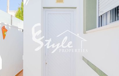 Resale - Villa - Orihuela-Costa - Blue Lagoon