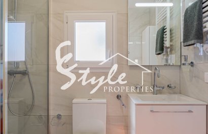 Resale - Villa - Orihuela-Costa - Blue Lagoon