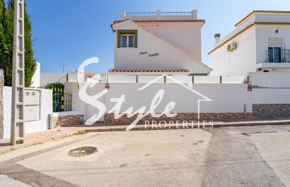 Resale - Villa - Orihuela-Costa - Blue Lagoon
