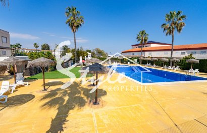 Resale - Villa - Orihuela-Costa - Blue Lagoon