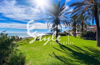For sale cozy apartment close to sea in Mar Azul, Torrevieja, Costa Blanca. ID2352