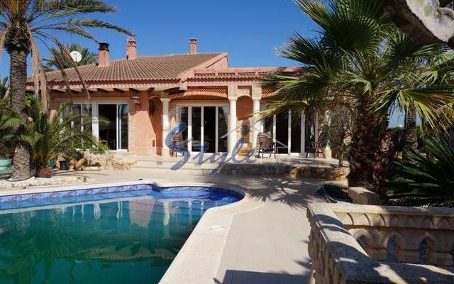 Resale - Villa - La Mata