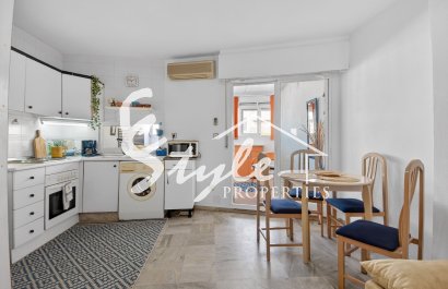 Resale - Apartamento - Torrevieja - Playa del Cura