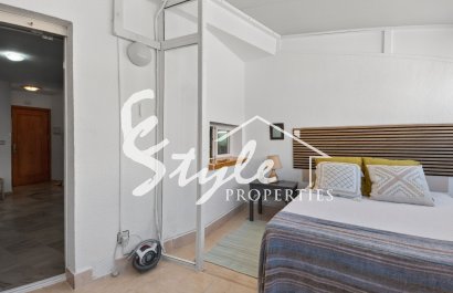 Resale - Apartamento - Torrevieja - Playa del Cura