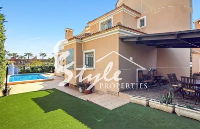 Reventa - Villa - Torrevieja - Torrelamata - La Mata
