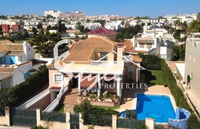 Reventa - Villa - Torrevieja - Torrelamata - La Mata