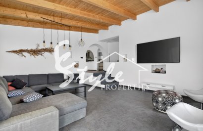 Resale - Villa - Alicante - Santa Pola