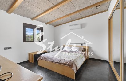 Resale - Villa - Alicante - Santa Pola