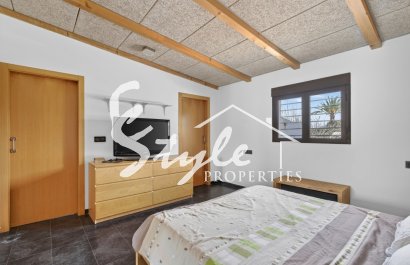 Resale - Villa - Alicante - Santa Pola
