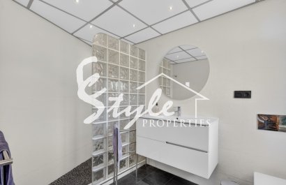 Resale - Villa - Alicante - Santa Pola