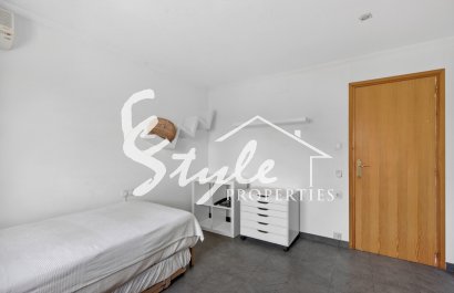 Resale - Villa - Alicante - Santa Pola