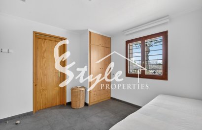 Resale - Villa - Alicante - Santa Pola