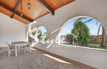 Resale - Villa - Alicante - Santa Pola