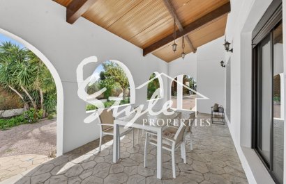 Resale - Villa - Alicante - Santa Pola
