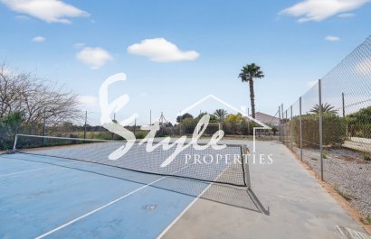 Resale - Villa - Alicante - Santa Pola