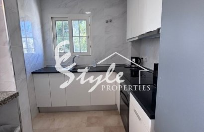 Вторичное жилье - Apartamento - Villamartin, Orihuela Costa - Вилламартин