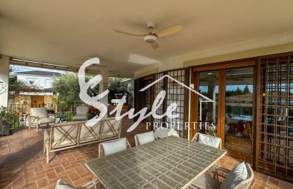 Вторичное жилье - Вилла - Кампоамор