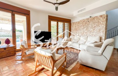 Вторичное жилье - Вилла - Кампоамор