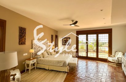 Вторичное жилье - Вилла - Кампоамор