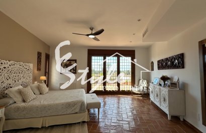 Вторичное жилье - Вилла - Кампоамор