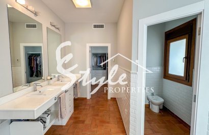 Вторичное жилье - Вилла - Кампоамор