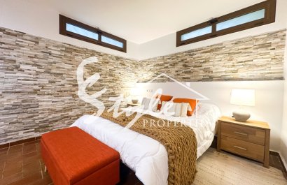 Вторичное жилье - Вилла - Кампоамор