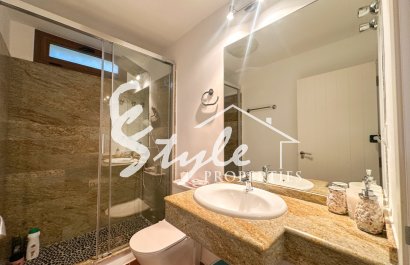 Вторичное жилье - Вилла - Кампоамор