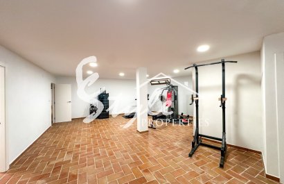 Вторичное жилье - Вилла - Кампоамор