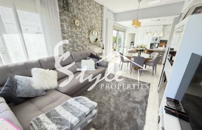 Resale - Villa - Villamartin, Orihuela Costa - Villamartin