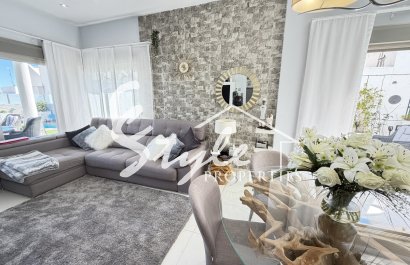 Resale - Villa - Villamartin, Orihuela Costa - Villamartin