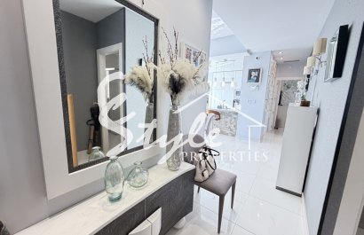 Resale - Villa - Villamartin, Orihuela Costa - Villamartin