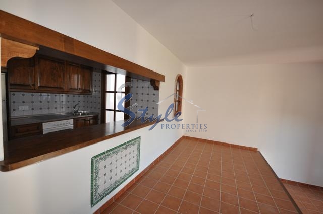 Nuevo - Apartamento - Campoamor