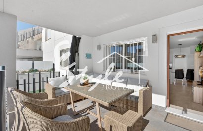 Resale - Apartamento - Torrevieja - Aguas Nuevas