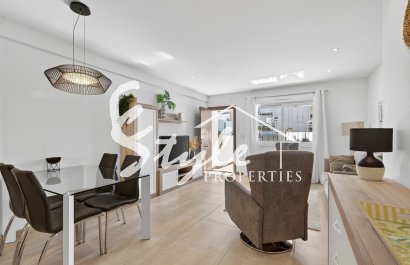 Resale - Apartamento - Torrevieja - Aguas Nuevas