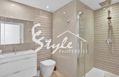 Resale - Apartamento - Torrevieja - Aguas Nuevas