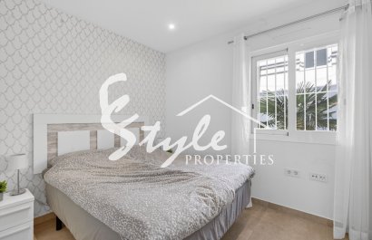 Resale - Apartamento - Torrevieja - Aguas Nuevas