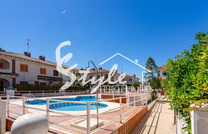 Se vende soleado apartamento en planta baja en Las Barcas, Punta Prima, Costa Blanca. ID3422