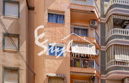 Resale - Apartamento - Torrevieja