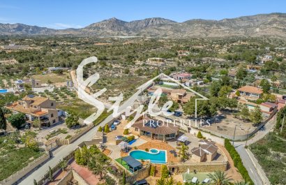 Вторичное жилье - Finca Country Property - Crevillente