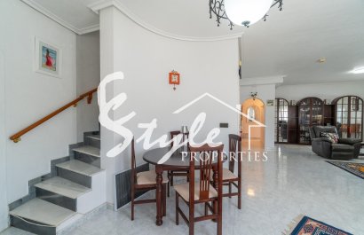Resale - Villa - Orihuela-Costa - La Zenia