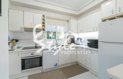 Resale - Villa - Orihuela-Costa - La Zenia