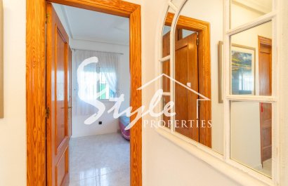 Resale - Villa - Orihuela-Costa - La Zenia
