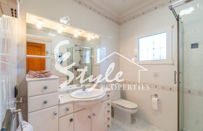 Resale - Villa - Orihuela-Costa - La Zenia