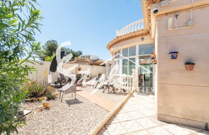 Resale - Villa - Orihuela-Costa - La Zenia