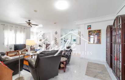 Resale - Villa - Orihuela-Costa - La Zenia