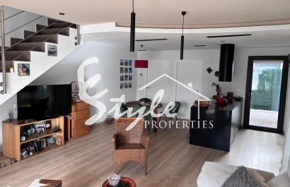 Reventa - Adosado - LOS MONTESINOS - La Herada