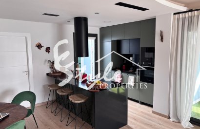 Reventa - Adosado - LOS MONTESINOS - La Herada