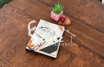 Reventa - Adosado - LOS MONTESINOS - La Herada