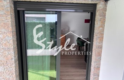 Reventa - Adosado - LOS MONTESINOS - La Herada